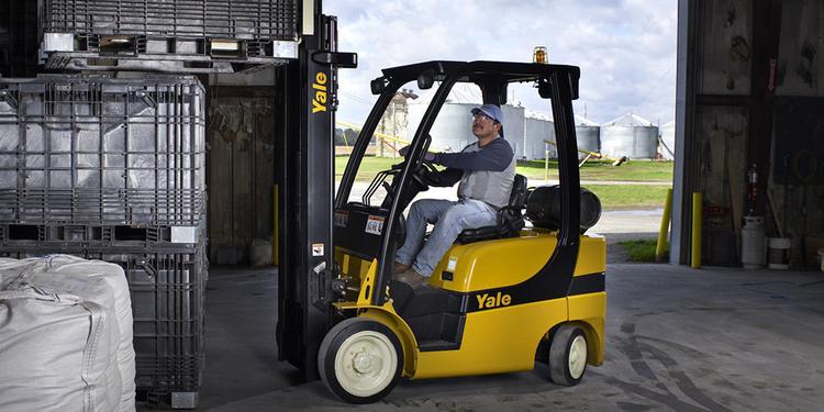 Sewa Forklif Jakarta Pusat Biaya Murah Tim Operator Berpengalaman, Hubungi WA 081222555757